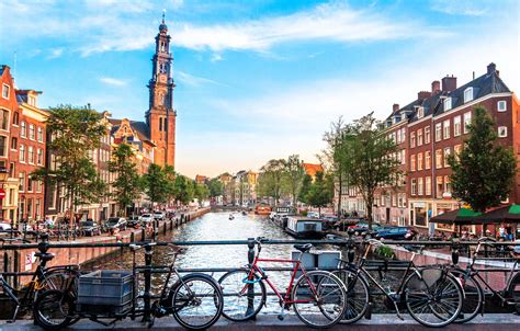 amsterdam in which country